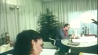 German secretary gets fucked in an office in retro clip
