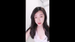 sexy asian teen tryng lingerie