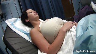 Behind the scenes with Jayden Jaymes and her breast implants