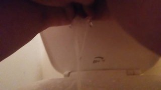 Amateur Sexy Milf Pissing Homemade Pee Piss Pussy Close Up