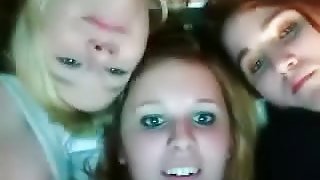 4 immature girls showing tits in webcam