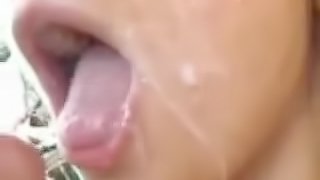 Play this video to see abundant bukkake on the face of that slut