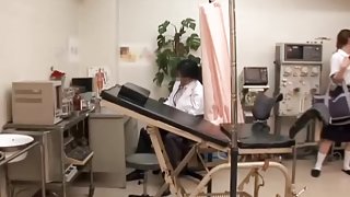 Virgin pussy is fingered very hard at the japanese clinic