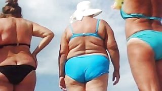 Russian mature on the beach! Amateur hidden cam!