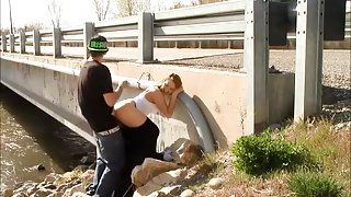 Kinky sex with the gf next to a bridge