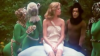 Kristine DeBell, Bucky Searles, Gila Havana in classic fuck scene