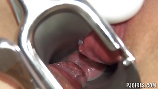 Violeta's orgasms with a speculum in her bawdy cleft