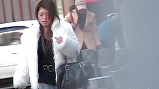 Japanese street sharking video showing a sexy girl