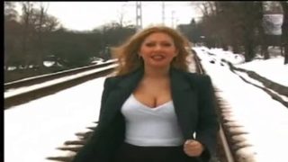 Admirable busty Sonya Smith featuring blowjob video